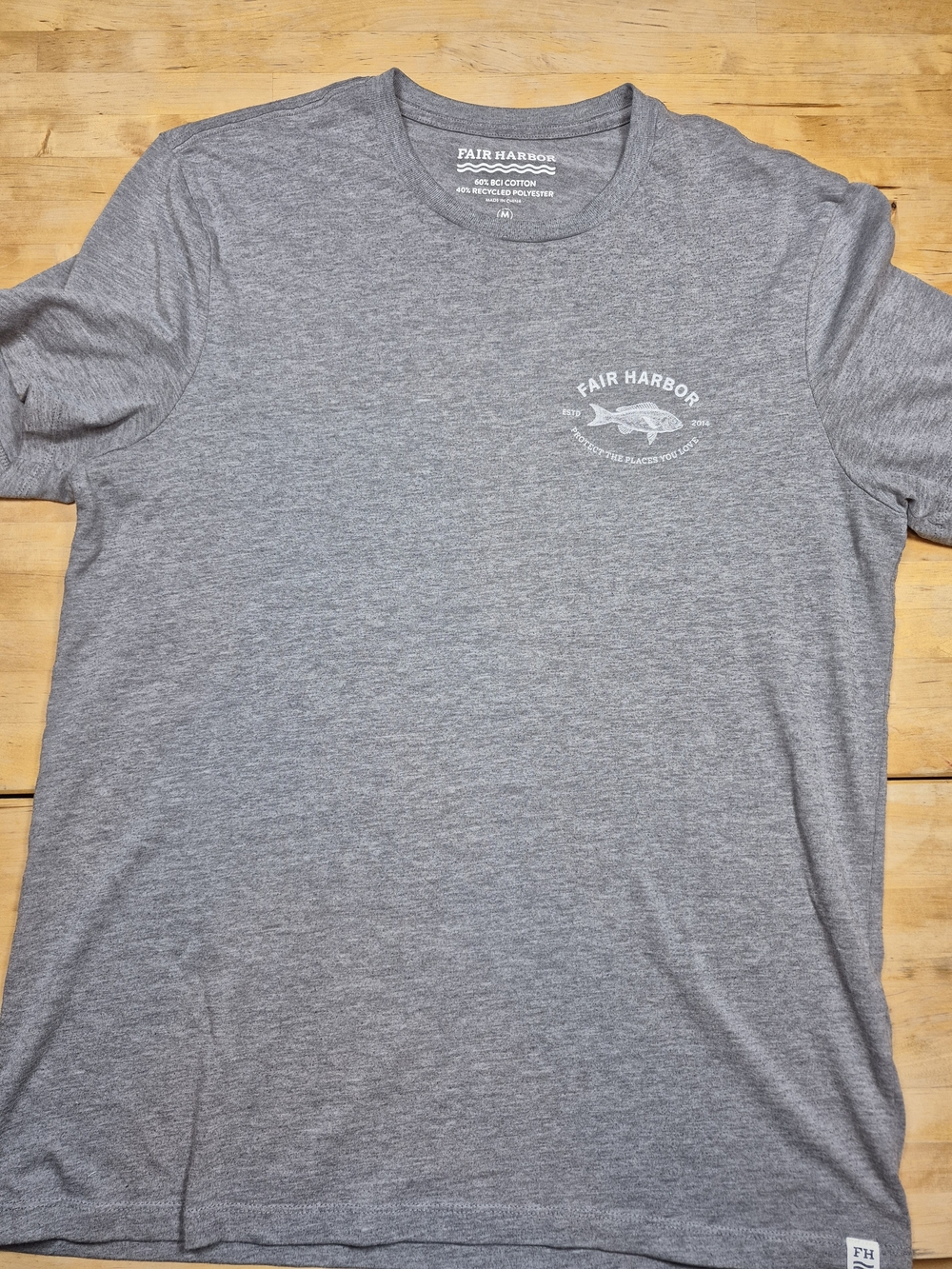 Fair Harbor Men's Gray Short-Sleeve Graphic T-Shirt